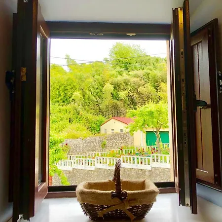 Σπίτι διακοπών La Curuxa, Casa En Vidiago De